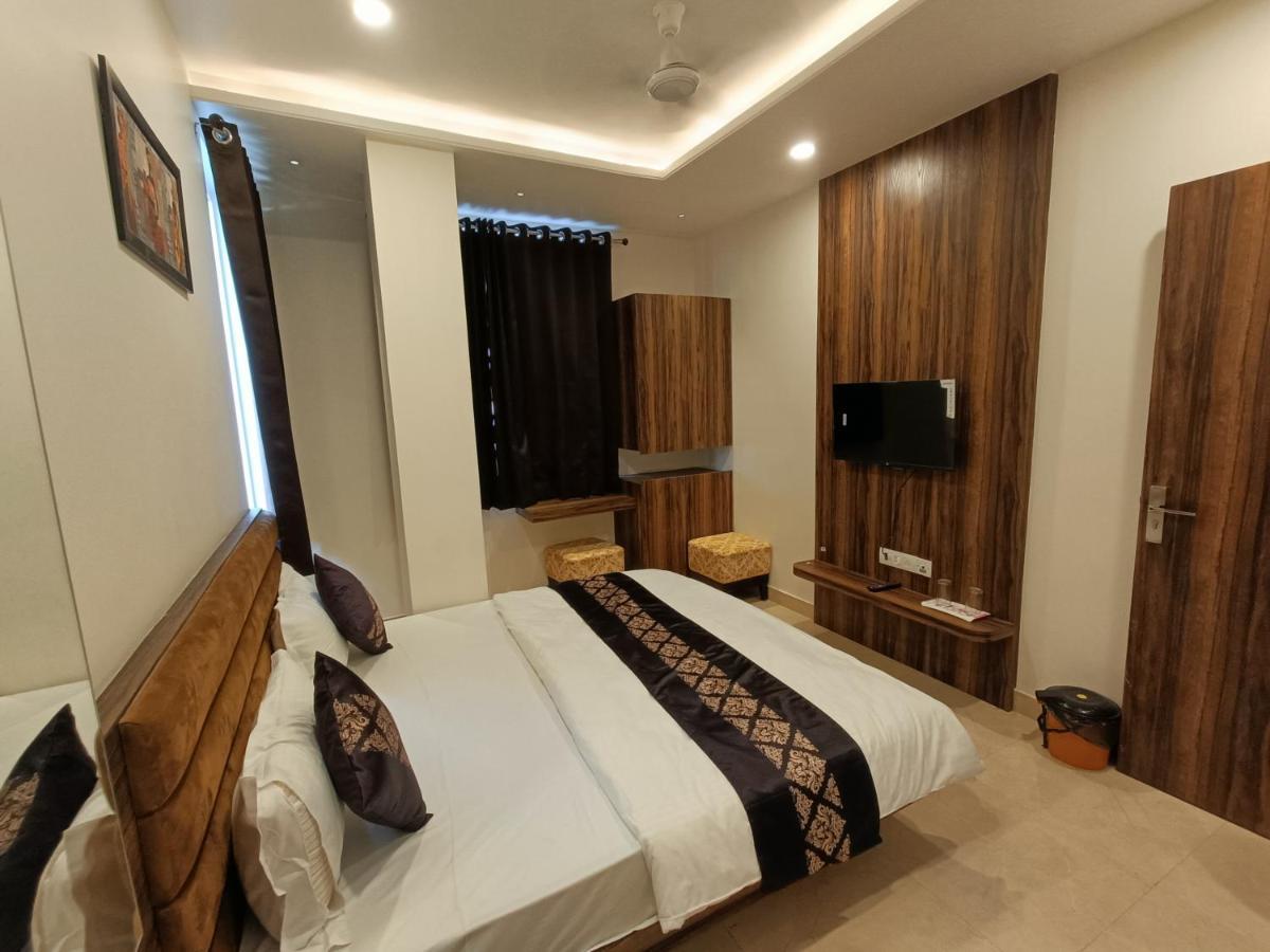 Hotel Vrinda Inn Udaipur Eksteriør billede