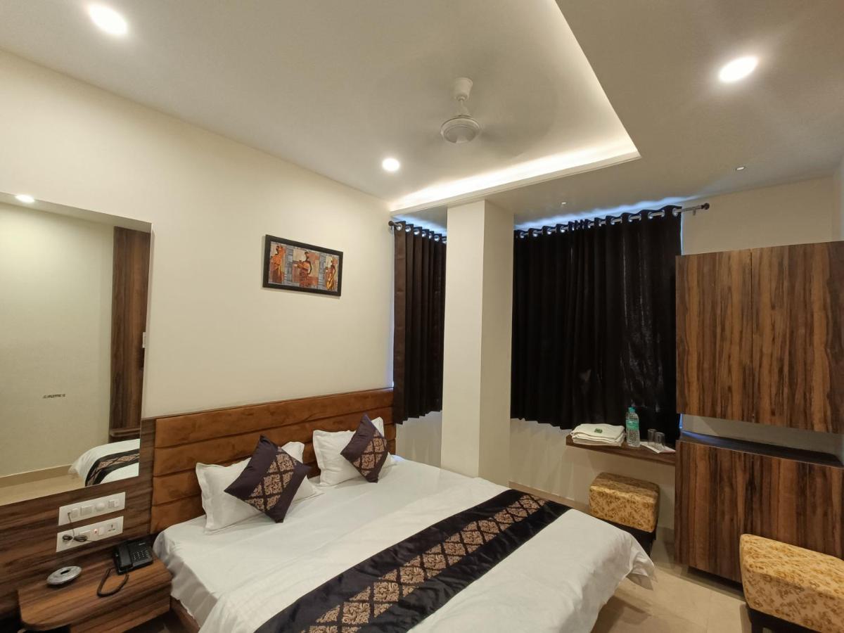Hotel Vrinda Inn Udaipur Eksteriør billede