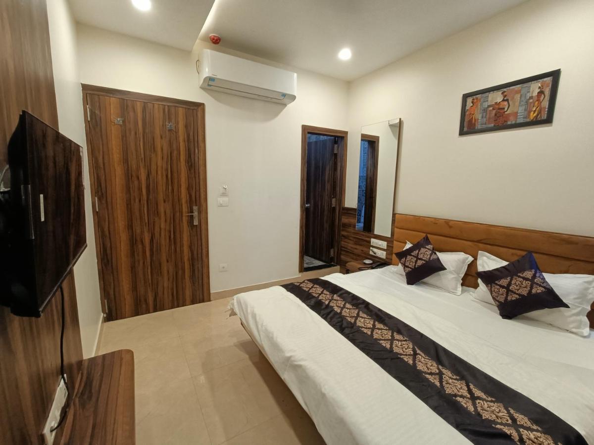 Hotel Vrinda Inn Udaipur Eksteriør billede