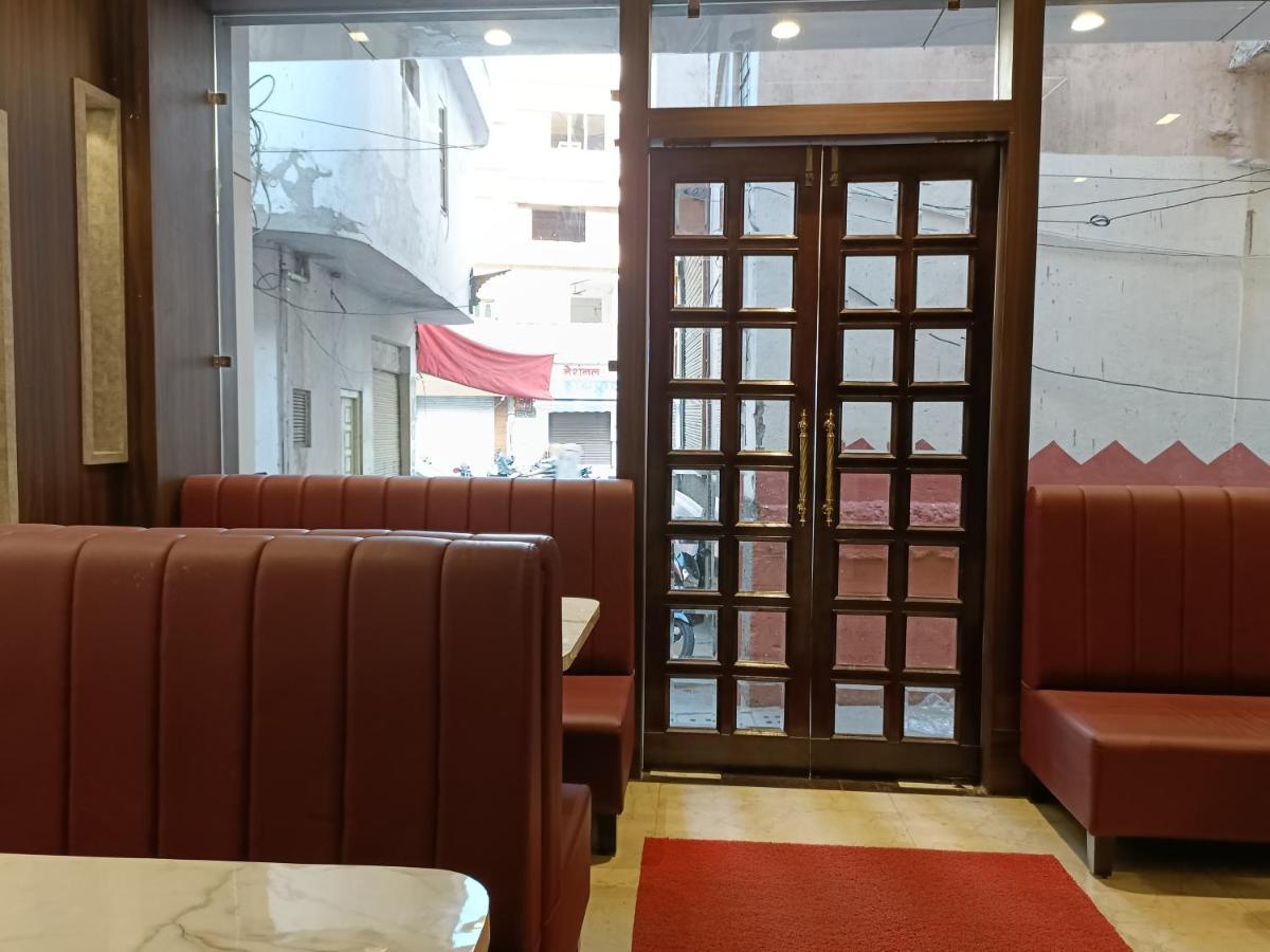 Hotel Vrinda Inn Udaipur Eksteriør billede