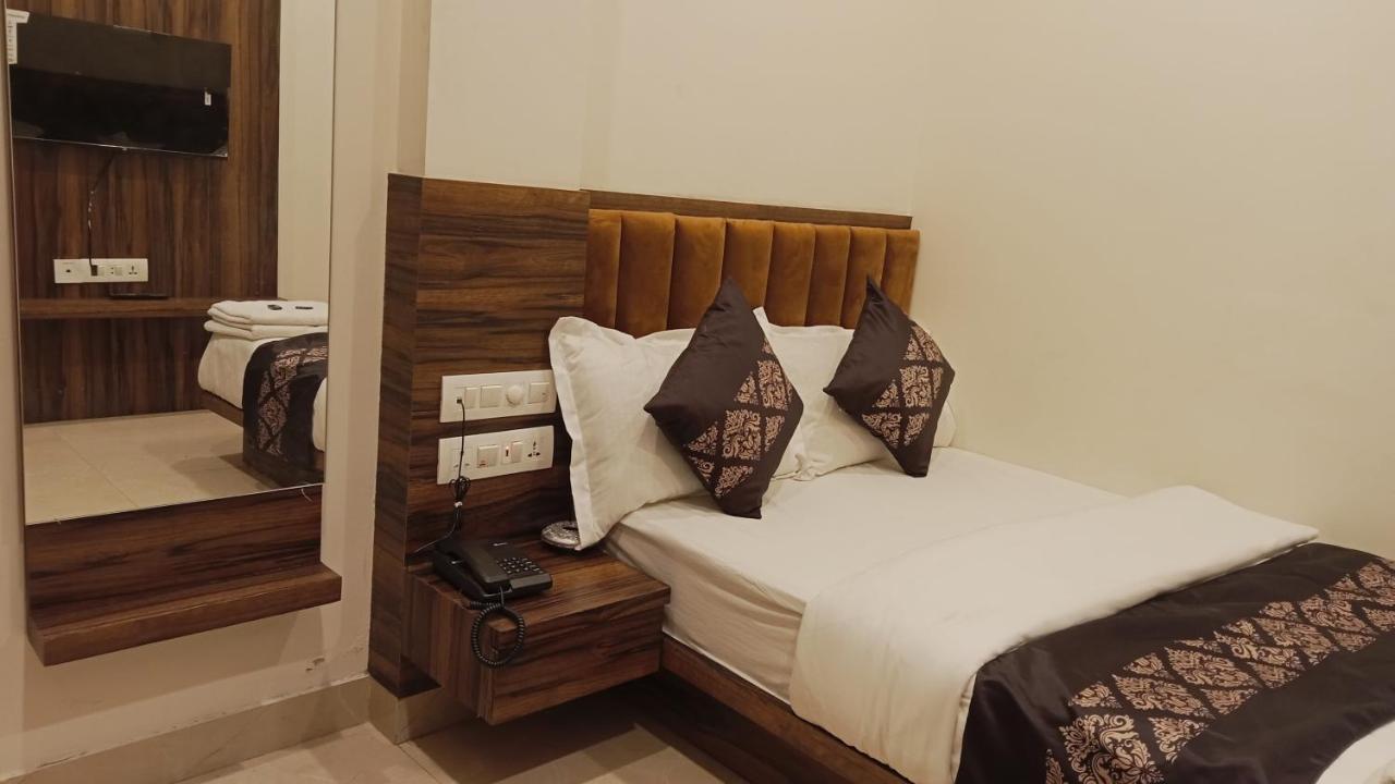 Hotel Vrinda Inn Udaipur Eksteriør billede