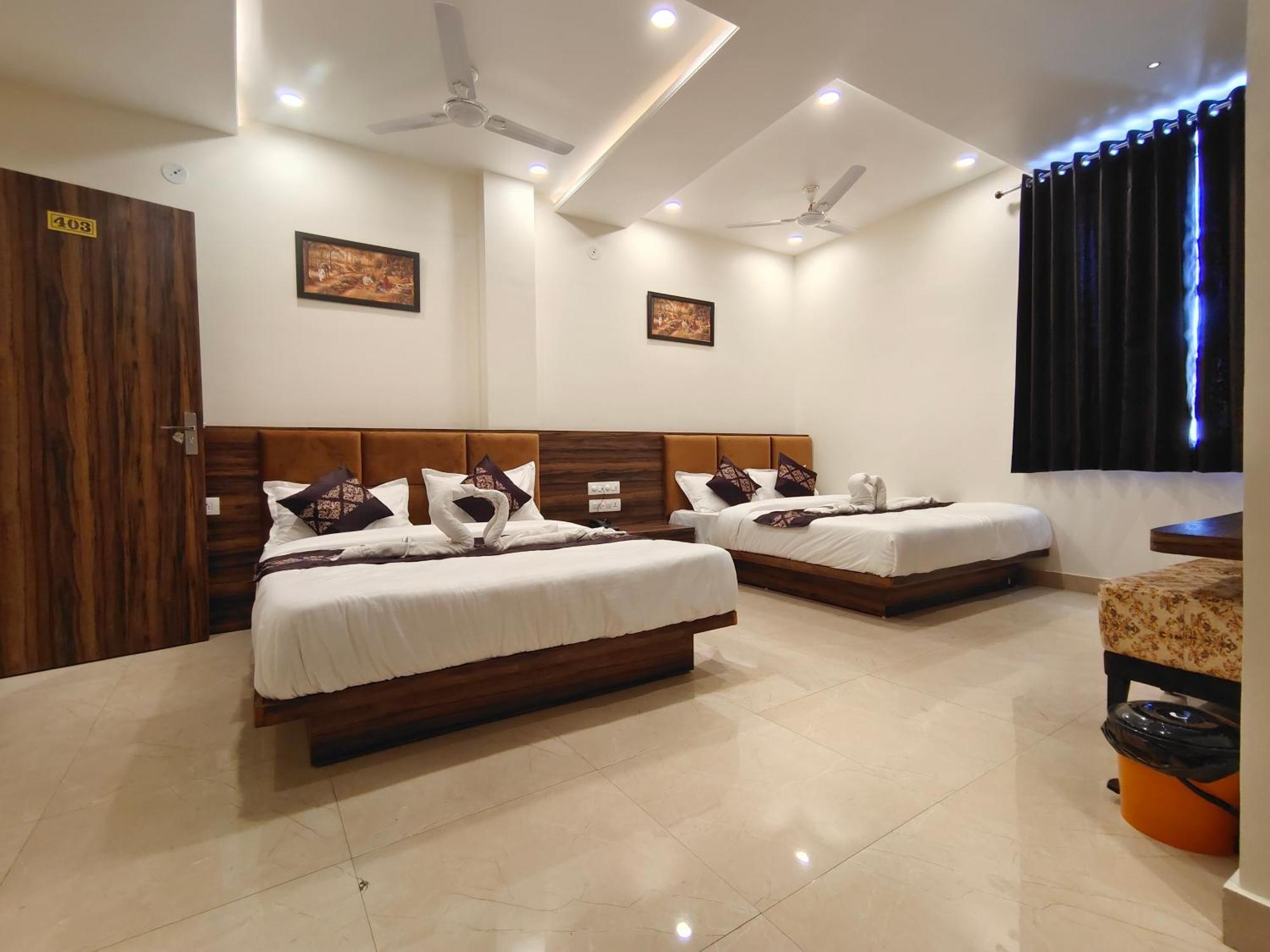 Hotel Vrinda Inn Udaipur Eksteriør billede